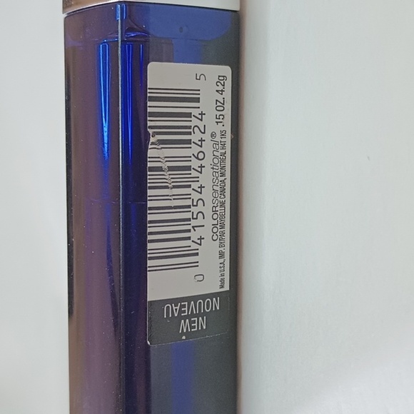 ❤️ 3/$15 Maybelline Color Sensational The Loaded Bolds Lipstick, 795 Smoking Red - Picture 5 of 8